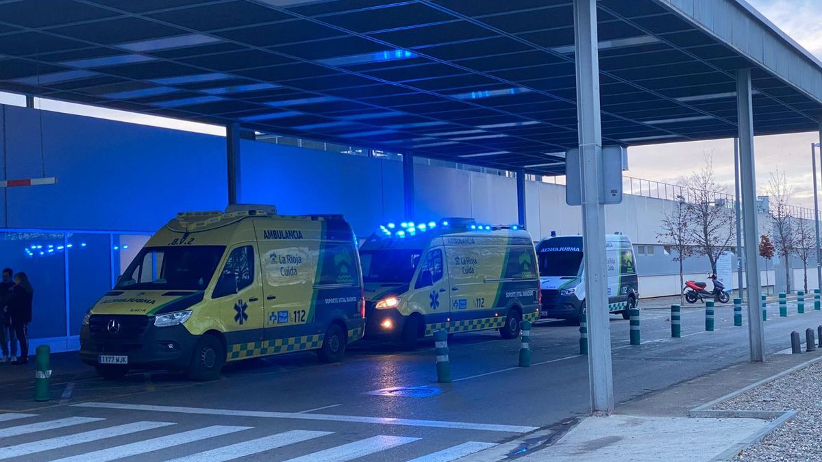 Urgencias saturadas en La Rioja: 18 pacientes esperan una cama y 8 ambulancias en la puerta