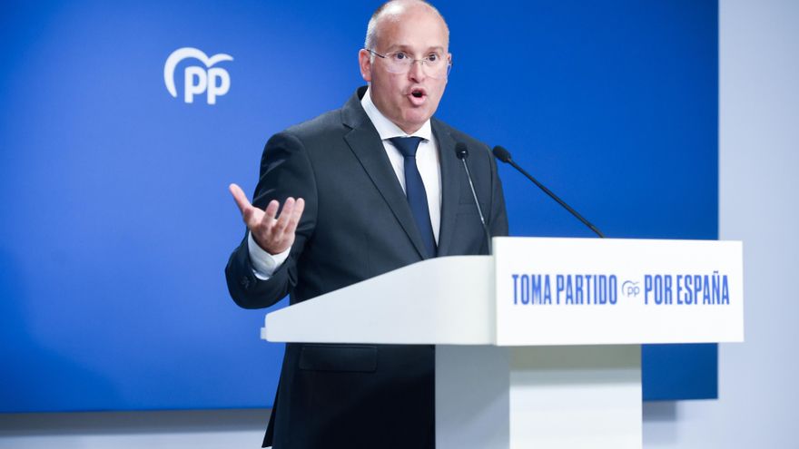 El nuevo secretario general del PP, Miguel Tellado, durante una rueda de prensa posterior a la reunión del Comité de Dirección del PP, en la sede del partido, a 7 de julio de 2025, en Madrid (España).