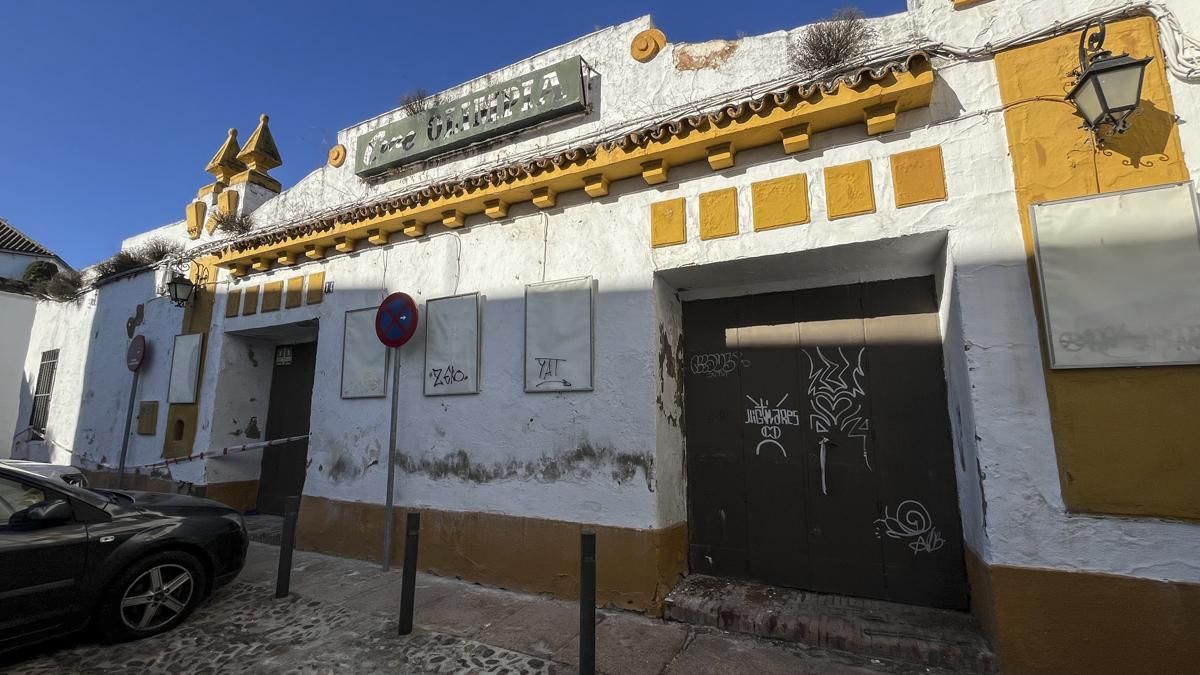 Las dudas que deja en el aire el cierre de tres cines de verano de Córdoba