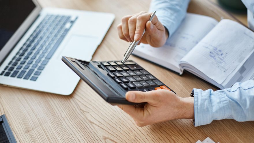 Un asesor fiscal aclara en qué casos es compatible el cobro de la pensión con estar dado de alta como autónomo