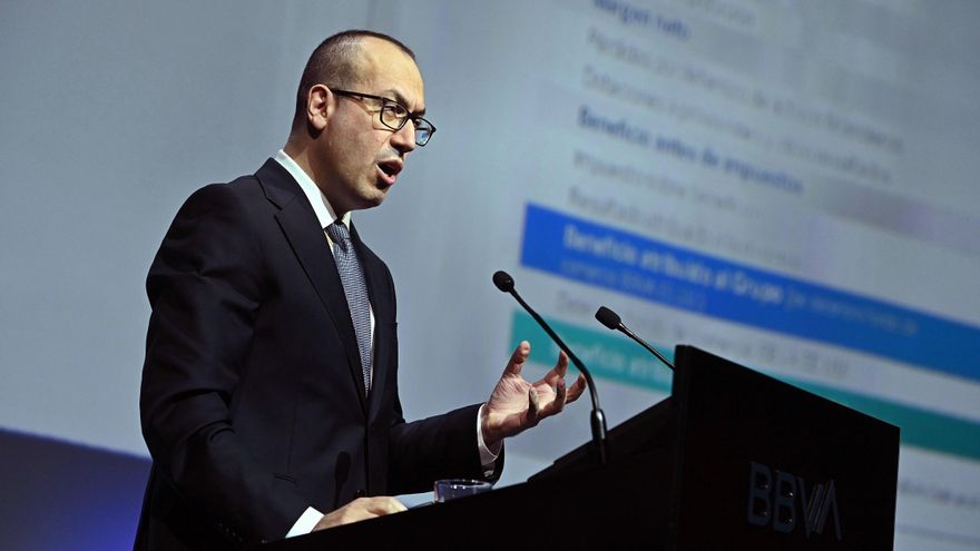 La gran banca pide menos obligaciones para la transición ecológica y no tener que ejercer como “policía del clima”