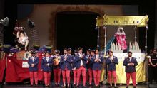 Una chirigota que satiriza a los cofrades reaviva el debate sobre los límites del humor en el Carnaval de Cádiz