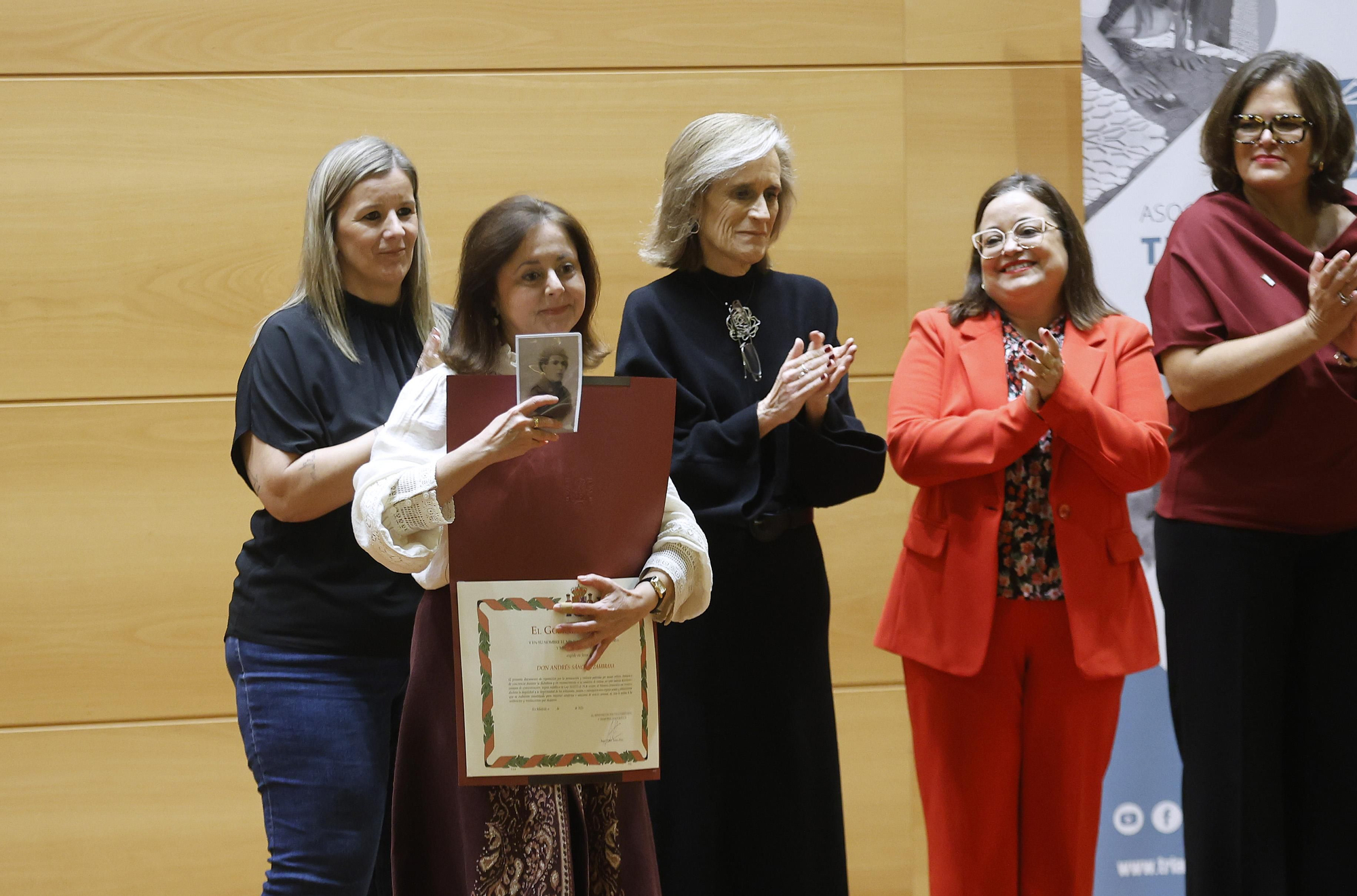 Acto de reconocimiento y reparación a represaliados por el franquismo y deportados a campos nazis