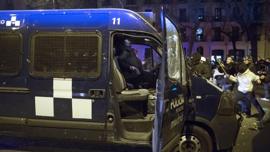 AUDIOS | Conversaciones entre antidisturbios en un furgón durante las cargas del 22M