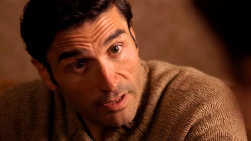 Netflix lanza el primer tráiler de 'El cuco de cristal', su nueva serie con Álex García basada en la novela de Javier Castillo