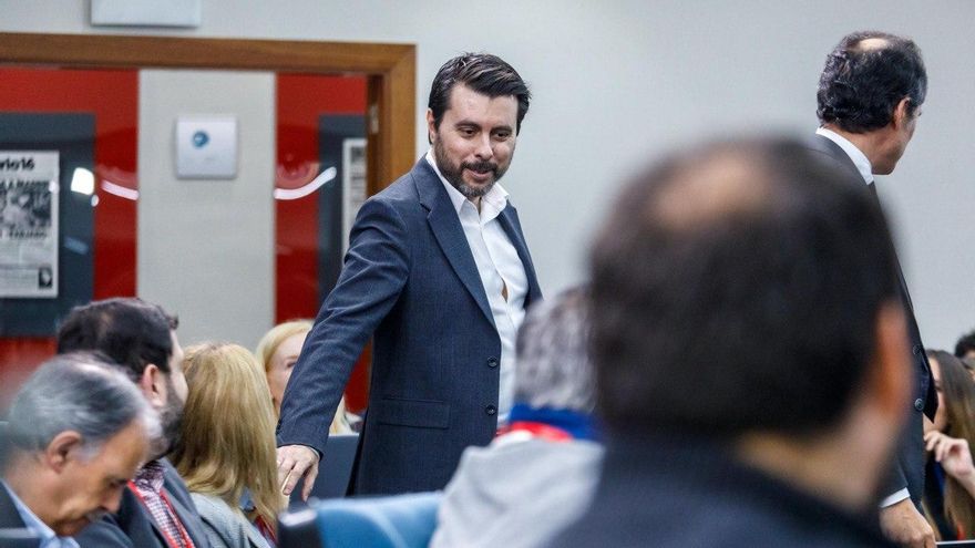 Sánchez elige como nuevo secretario de Estado de Comunicación a Ion Antolín, hasta ahora jefe de prensa del PSOE