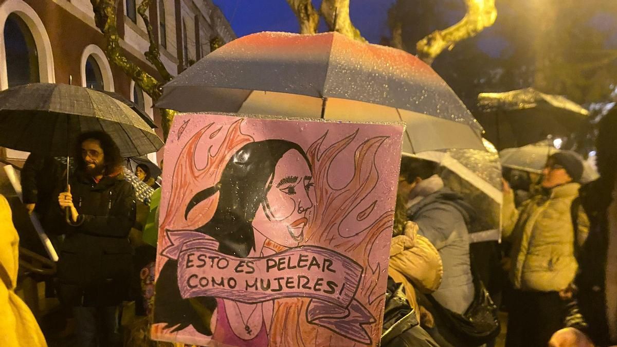 El PSOE acusa a Conrado Escobar de "asumir sin rubor el marco de la ultraderecha" en asuntos de igualdad