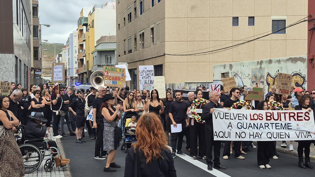 Parada en C/ Castillejos 16, casa amenazada con ser expropiada