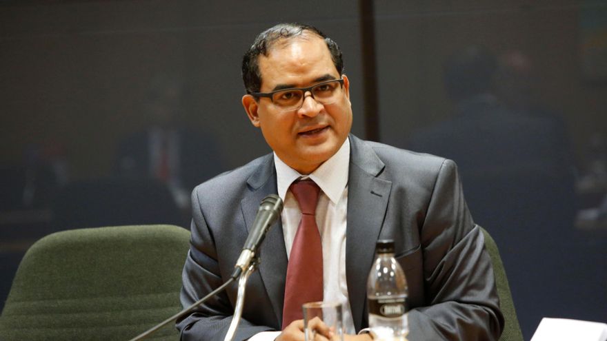 Opositor venezolano pide respeto a los DDHH de los migrantes en Chile