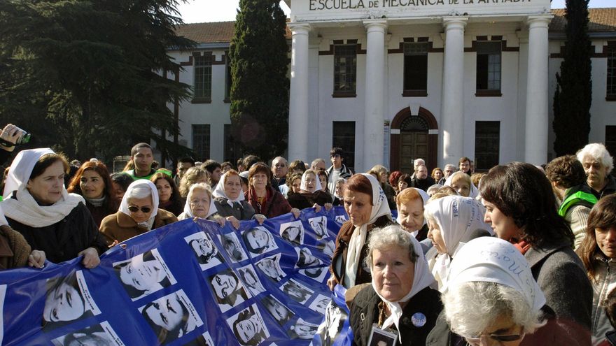 Angustia y temor ante el posible despido de más de 600 trabajadores en la Secretaría de Derechos Humanos