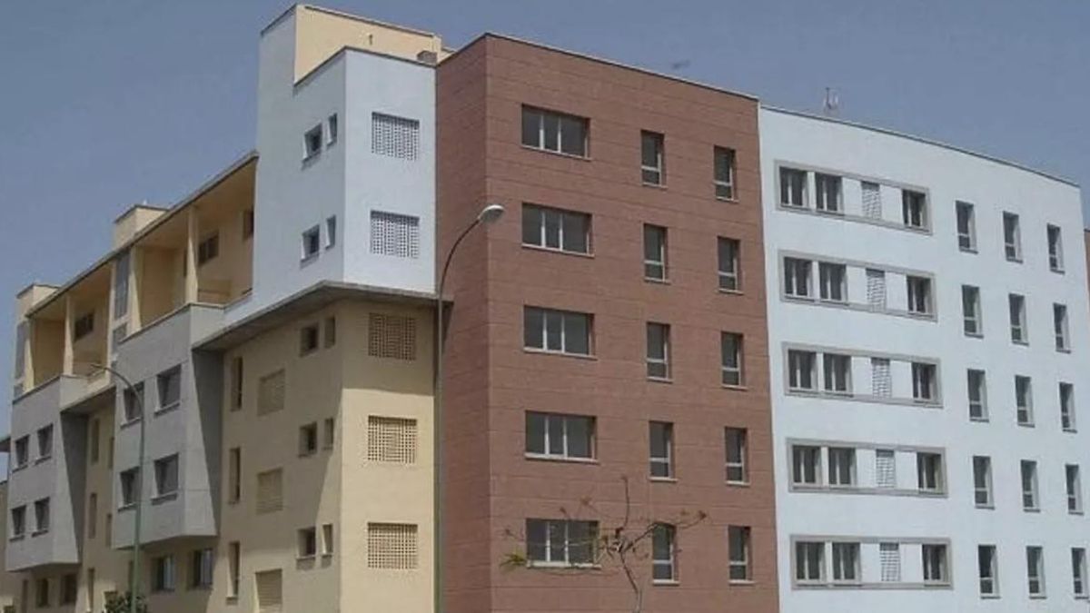 Edificio de vivienda pública en Canarias, en una imagen de archivo.