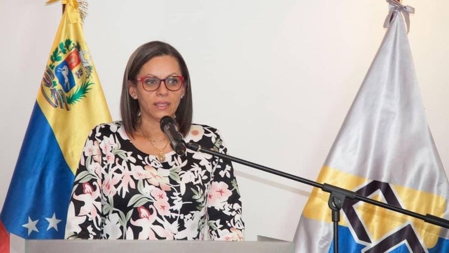 Fotografía cedida por el Ministerio de Comunicación e Información (MinCI) de la presidenta del Consejo Nacional Electoral, CNE, Indira Alfonzo, mientras ofrece declaraciones en Caracas (Venezuela).