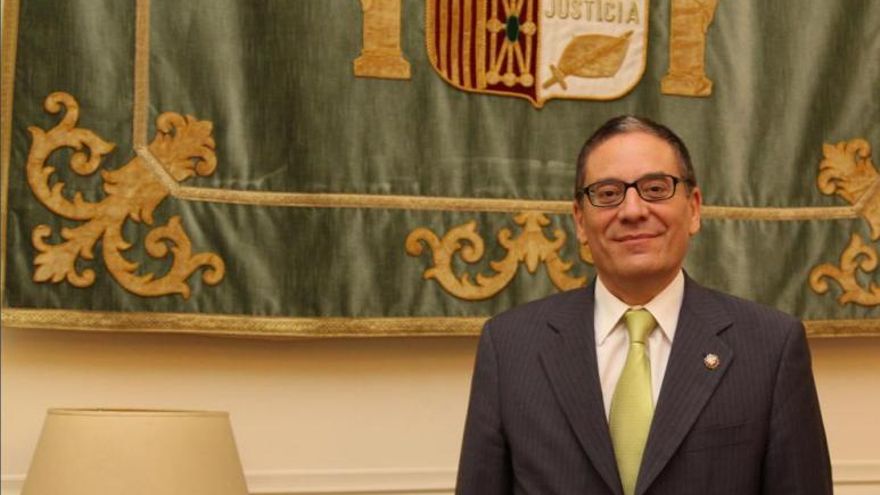 Un informe fantasma sobre Puigdemont agita el debate de los fiscales sobre una posible imputación por terrorismo