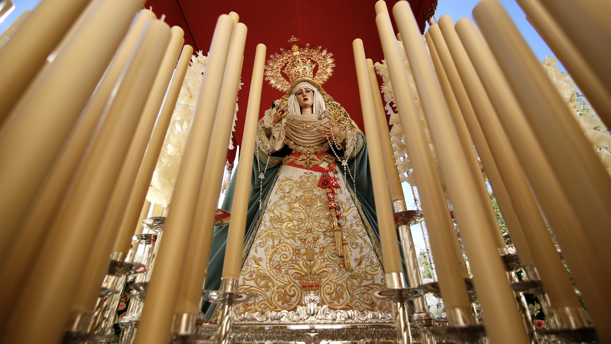 Salida procesional de la Hermandad de la Agonía, en imágenes