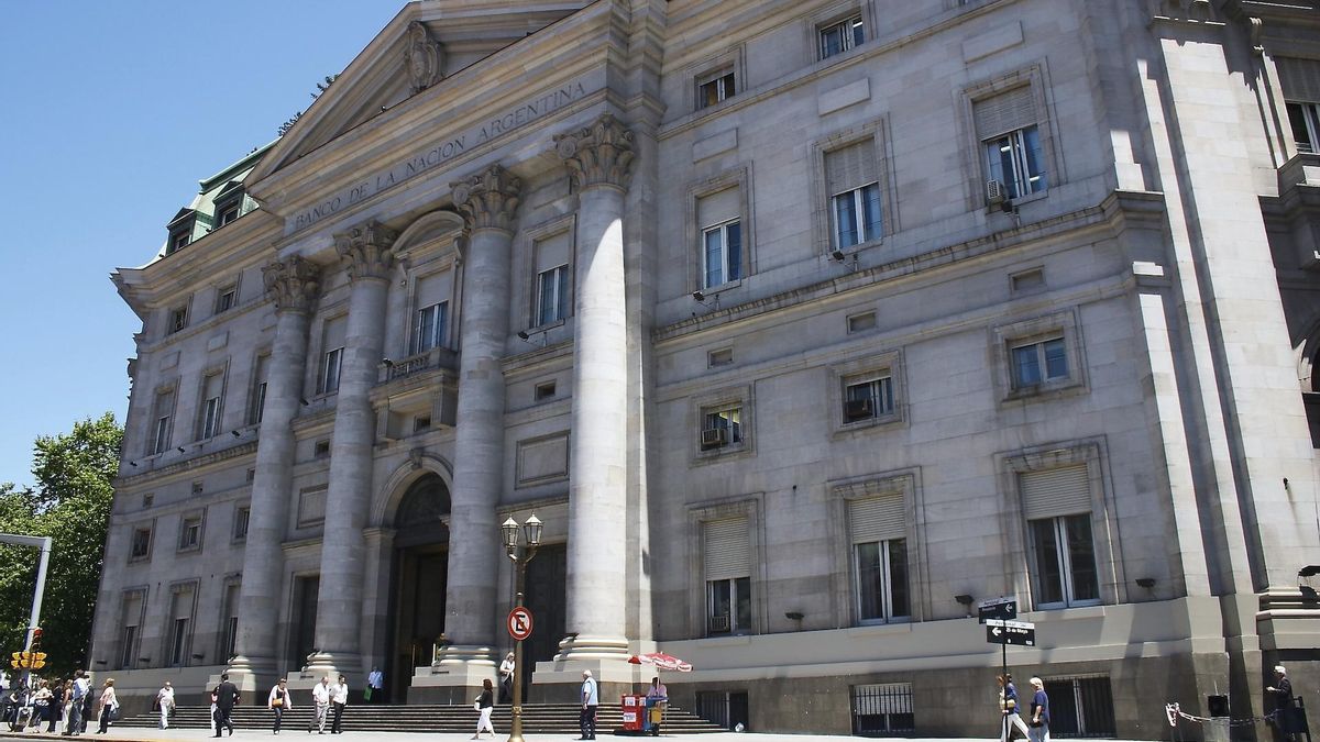 Con Milei, el Banco Nación ya refinancia deudas con más de 90 días de atraso, porque el salario no alcanza