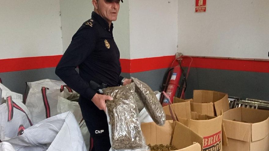 El juez envía a prisión al exjefe de Estupefacientes de la Policía en Balears acusado de colaborar con el narcotráfico