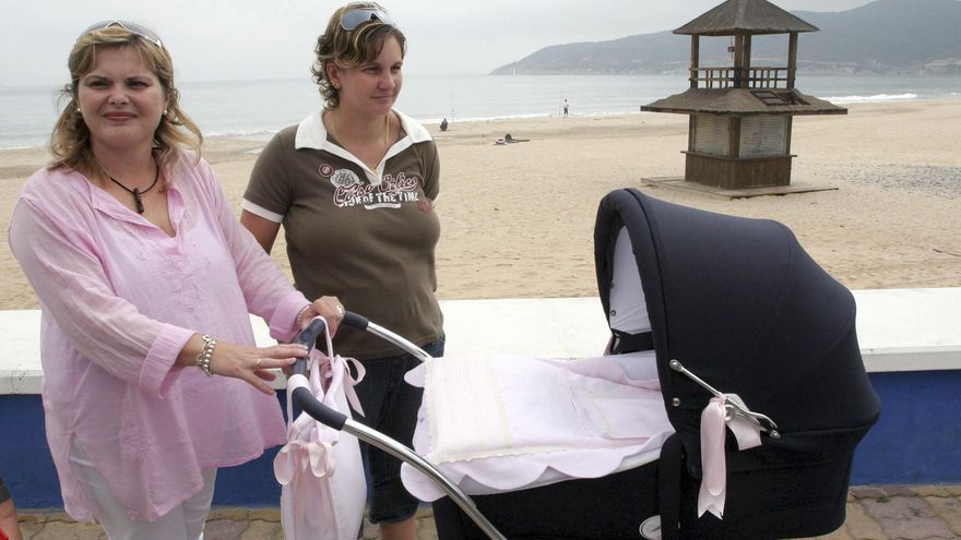 Las parejas lesbianas podrán inscribir a sus hijos en los hospitales