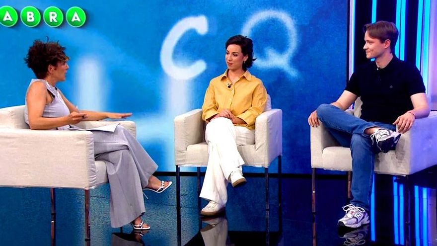 Sonsoles pescó de 'Pasapalabra' a Manu y Rosa, que fue aplaudida al explicar por qué hay menos mujeres en el concurso