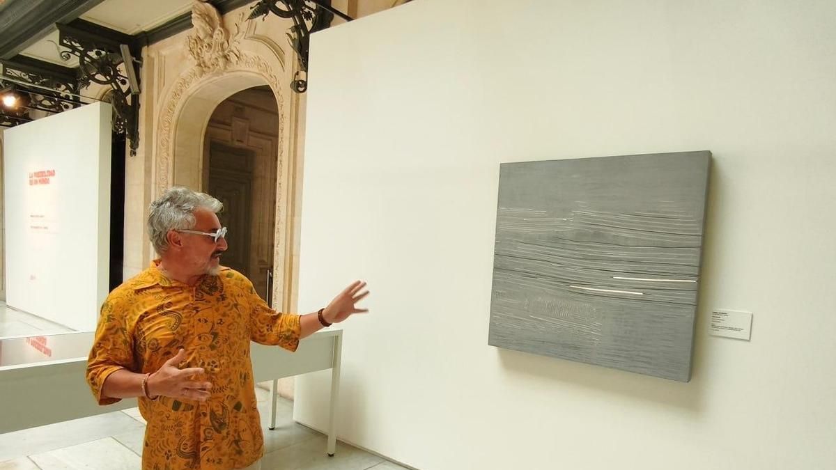 Pablo Armesto, ante su obra 'Nordeste'