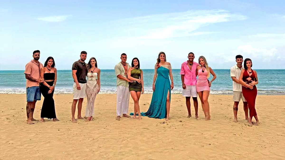 Las cinco parejas de 'La isla de las tentaciones 9' junto a Sandra Barneda