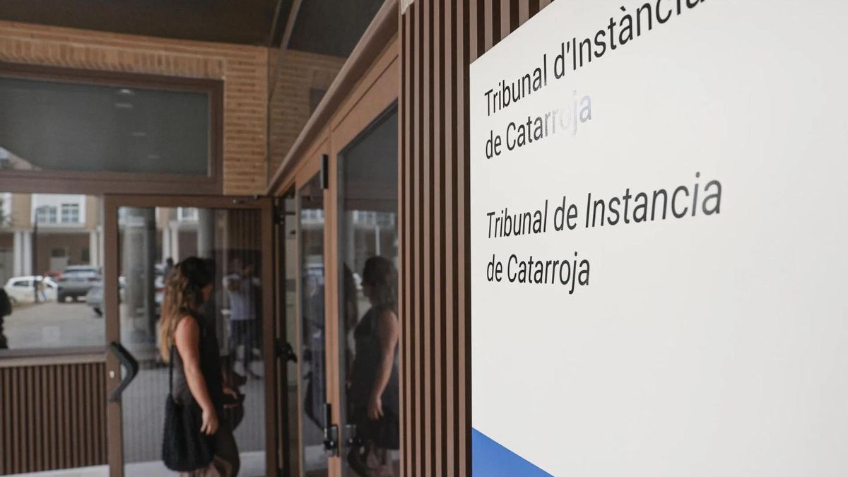 Entrada del Palacio de Justicia de Catarroja, en una imagen de archivo.