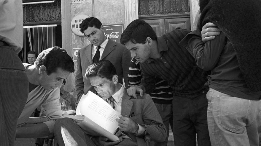 Pier Paolo Pasolini en el rodaje de 'Accattone', 1961, en Roma.