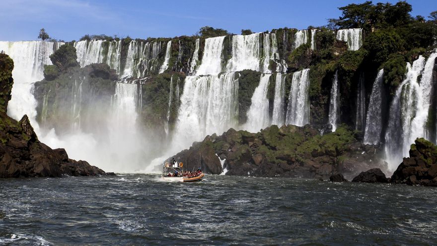 El Gobierno argentino permite eventos de hasta 60 personas en área de Cataratas del Iguazú