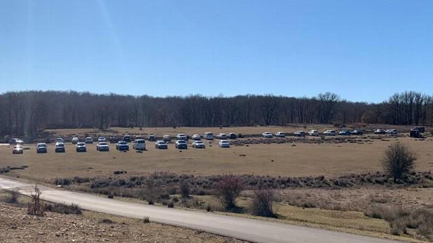 Aparcamiento del nuevo recurso turístico del Bosque de los Enanitos de Almanza.