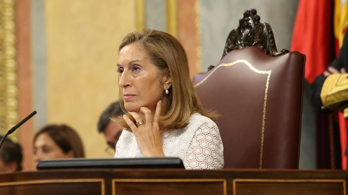 Ana Pastor cita a los portavoces para proponerles adelantar los Plenos y evitar sesiones nocturnas del Congreso