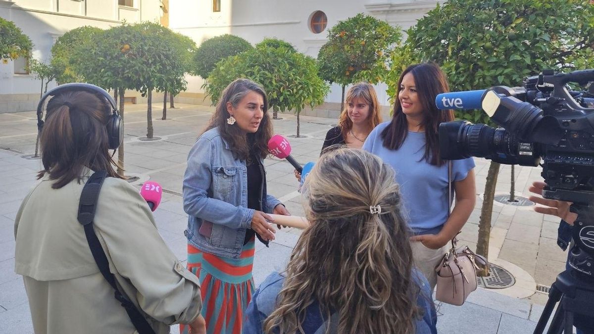 PP y Vox frenan la creación de una Oficina Anticorrupción en Extremadura y Unidas acudirá al Constitucional