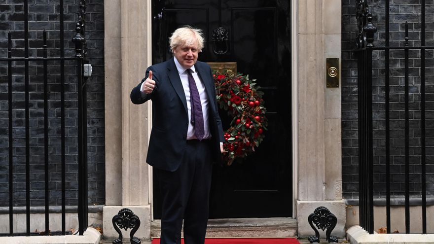 Boris Johnson advierte sobre el aumento de la presión hospitalaria pero dice que la situación es "mejor" que hace un año