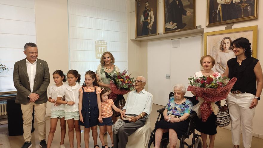 Marcelina y Gregorio, con 105 y 104 años, repiten como abuelos de Logroño por segundo año