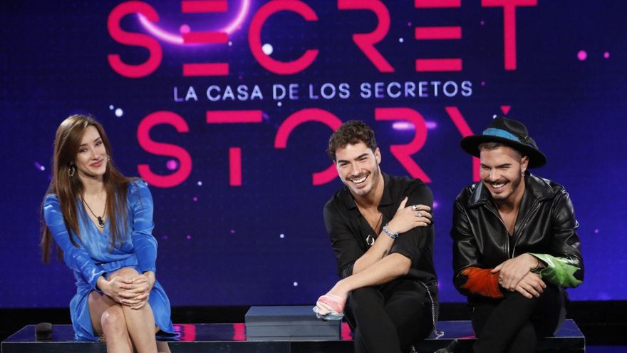 Giro de guion en 'Secret Story' con la expulsión de Adara, que "destapó el juego" de Cristina y Luca