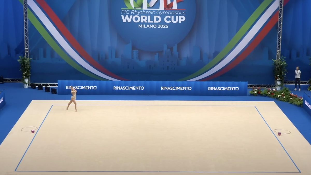 Así es Tara Dragas, la italiana de 18 años que dará nombre a un nuevo elemento de la gimnasia rítmica