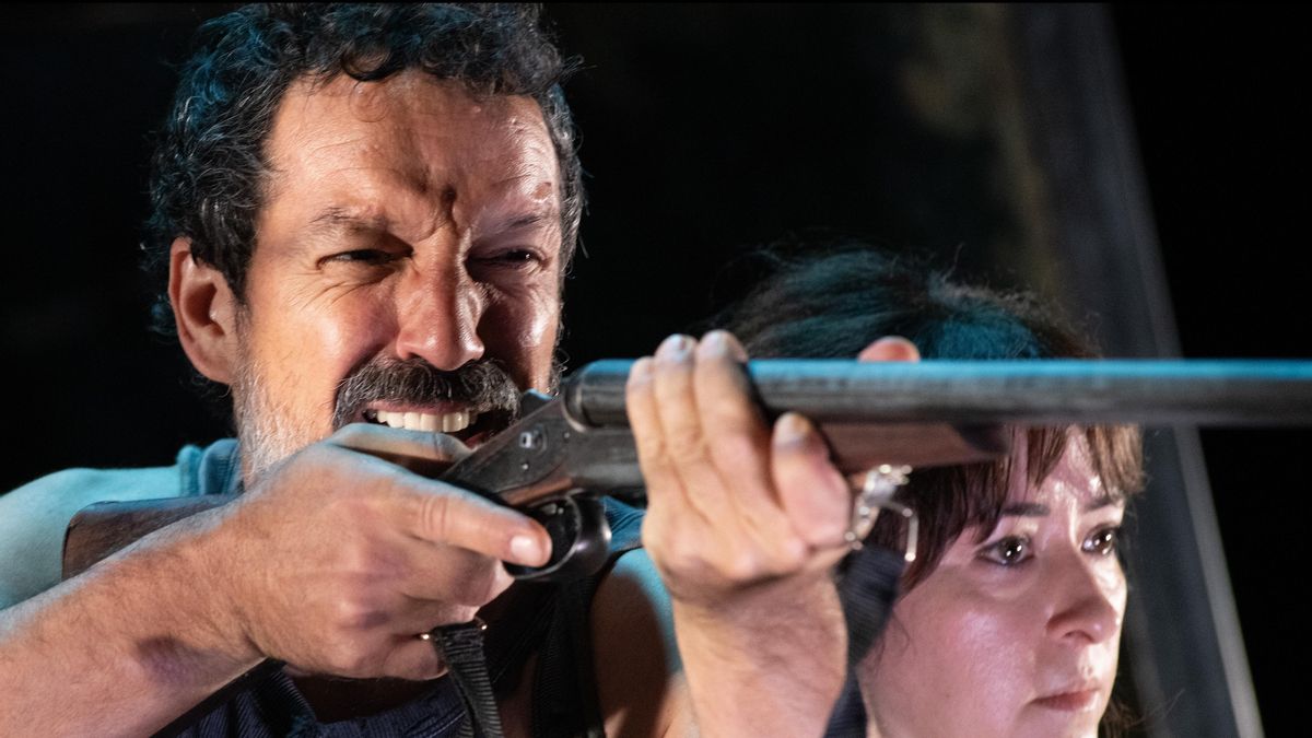La sangre derramada de 'La Barraca' de Magüi Mira que acerca al presente la novela de Blasco Ibáñez