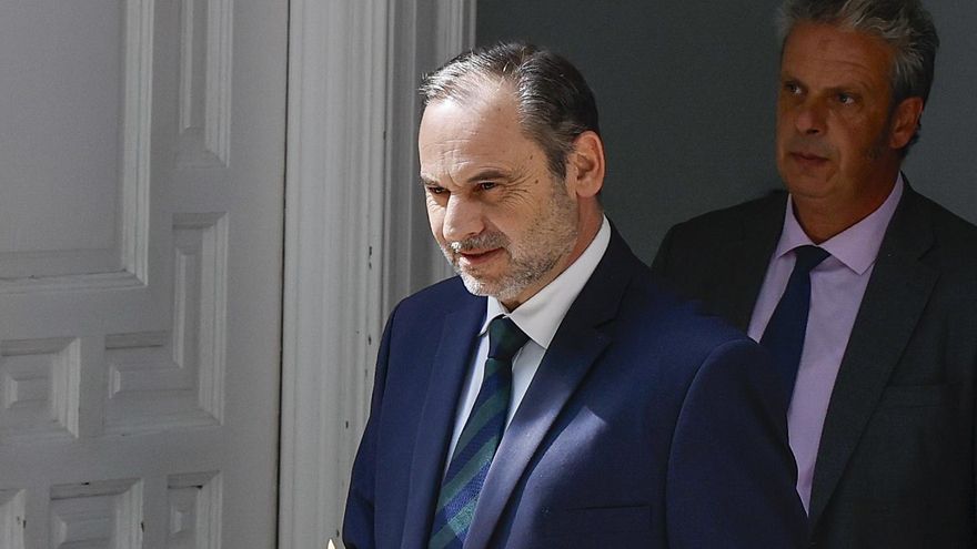 El exministro José Luis Ábalos, a la salida este miércoles del Tribunal Supremo.