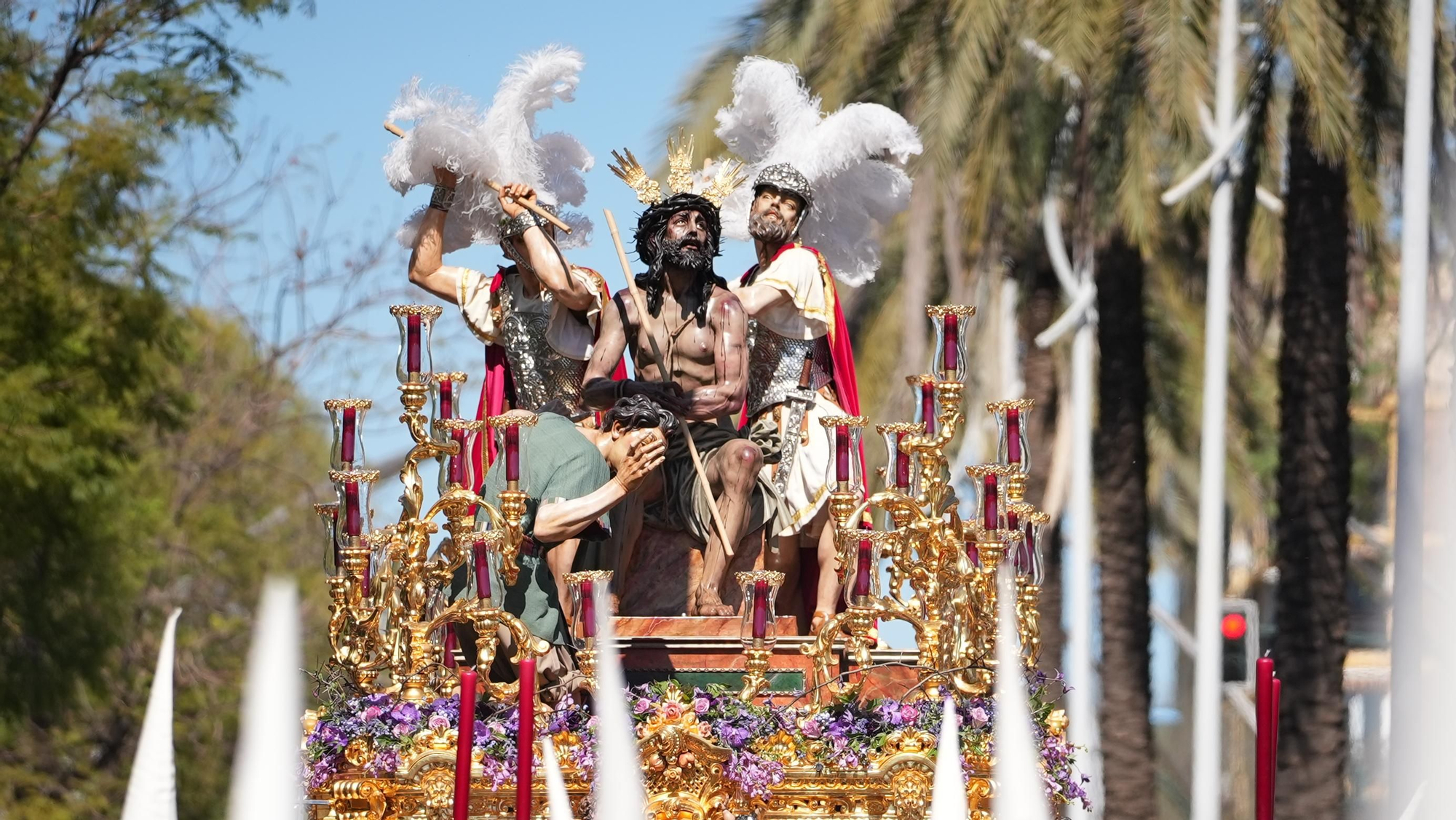 Salida procesional de la Hermandad de la Merced, en imágenes