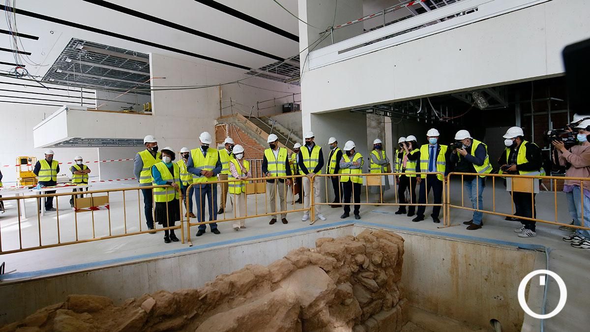 La vicepresidenta del Gobierno Carmen Calvo visita las obras de la Biblioteca del Estado