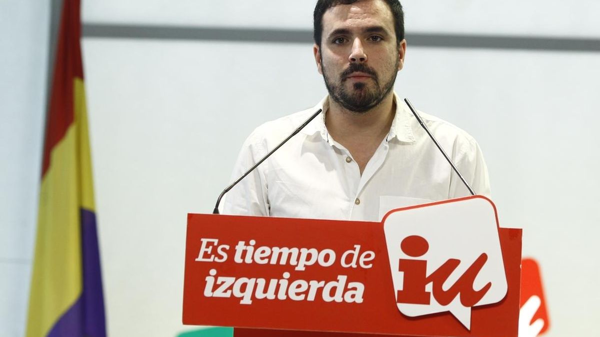 Garzón achaca parte de la pérdida de votos al "caótico" proceso de confluencia con Podemos y resta culpa a IU