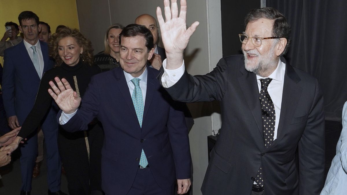 Mañueco asegura que seguirá el "sabio consejo" de Rajoy: "A los extremistas no se les gana con más extremismo"