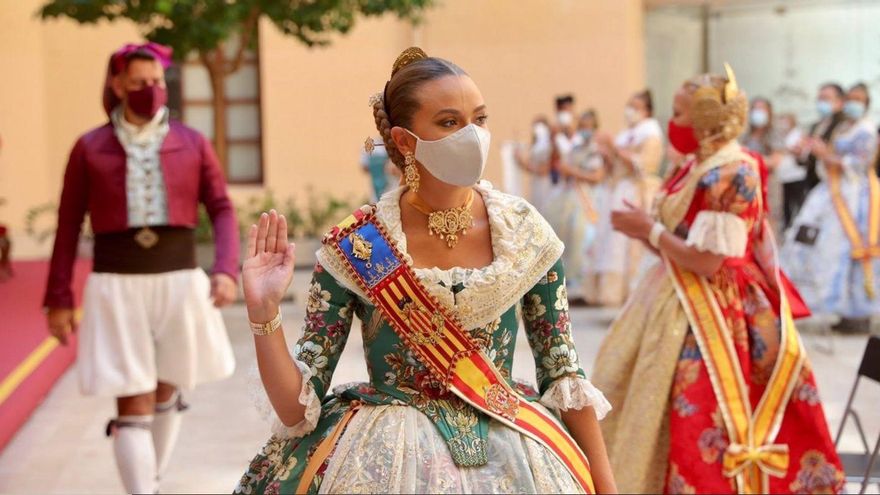 Las Fallas, dispuestas a revisar sus reglamentos de vestimenta para superar los roles de género