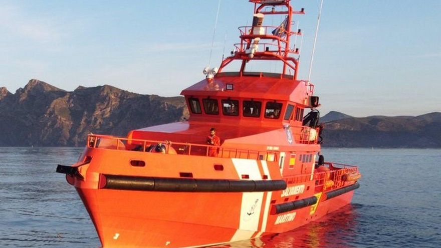 Una mujer embarazada y otras seis personas, evacuadas a centros sanitarios tras llegar en cayuco a Gran Canaria