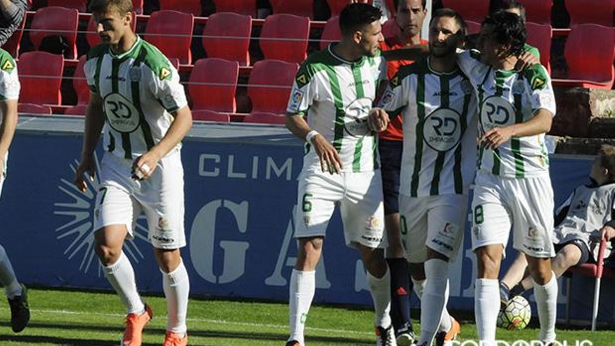 El Córdoba CF busca ganar en Huesca una década después