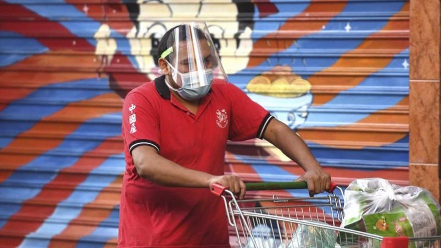 Salario mínimo: el Gobierno evalúa revisar el aumento acordado para acercarlo a la nueva pauta del 45%