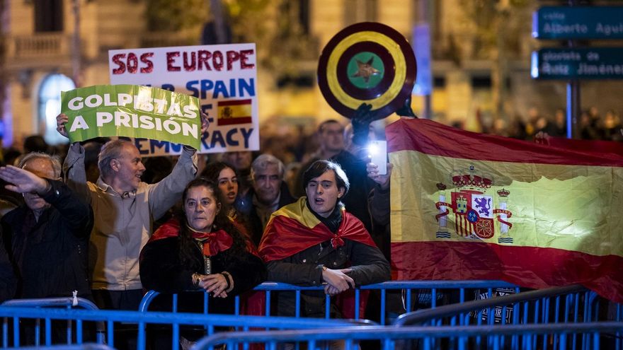Manifestación en Ferraz el 17 de noviembre