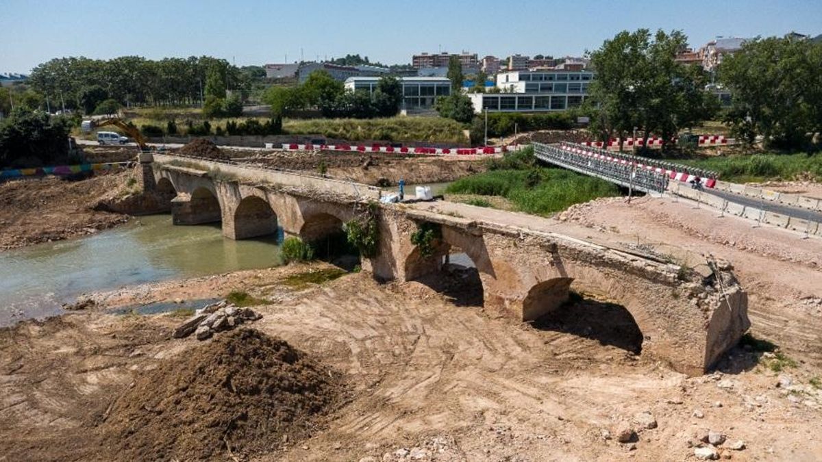 Vista del estado actual del puente histórico del Túria.