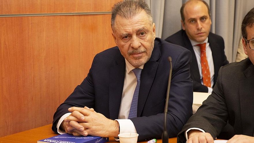 Oil Combustibles y Cuadernos, las causas en las que impacta la denuncia de AFIP por “hostigamiento” a Cristina