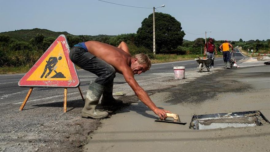 Los sindicatos piden extremar la prevención de riesgos laborales en las olas de calor
