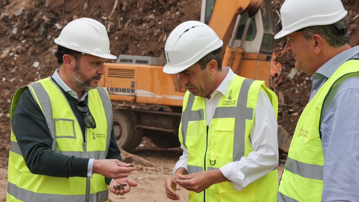 Mazón destaca "eficacia" de Generalitat en gestión de residuos de dana y avanza la creación de vertederos de emergencia