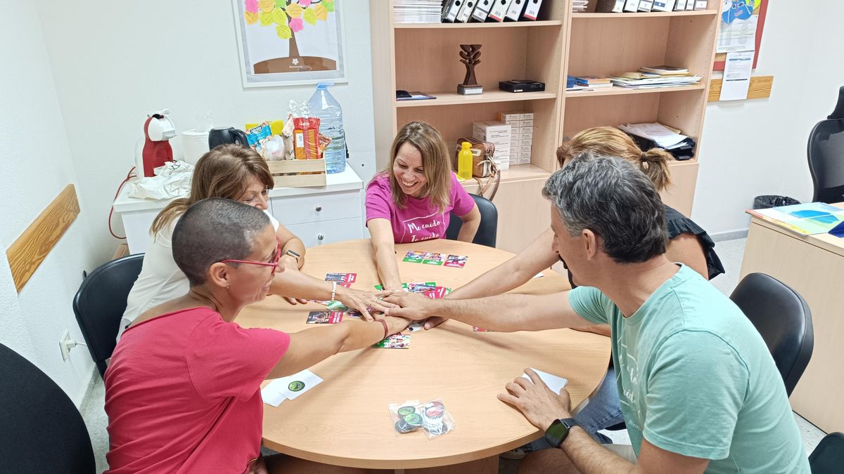 ‘El Bientratar’, una iniciativa canaria que invita a jugar para convivir mejor en escuelas, familias, empresas y entidades